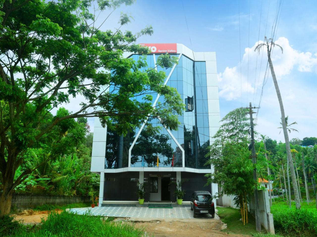 Hotel Oyo 9557 Near Kims Hospital Thiruvananthapuram Exterior foto