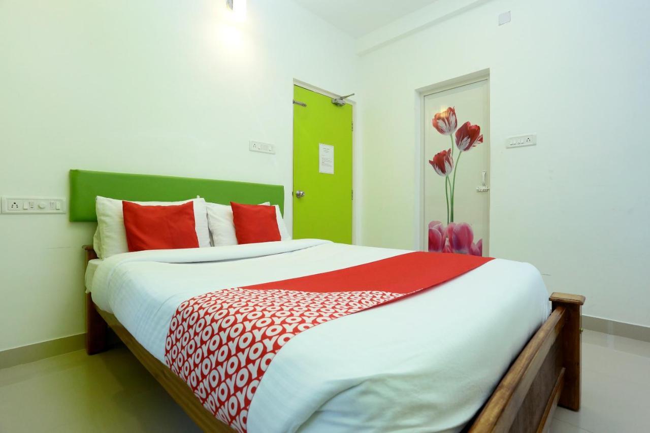 Hotel Oyo 9557 Near Kims Hospital Thiruvananthapuram Exterior foto