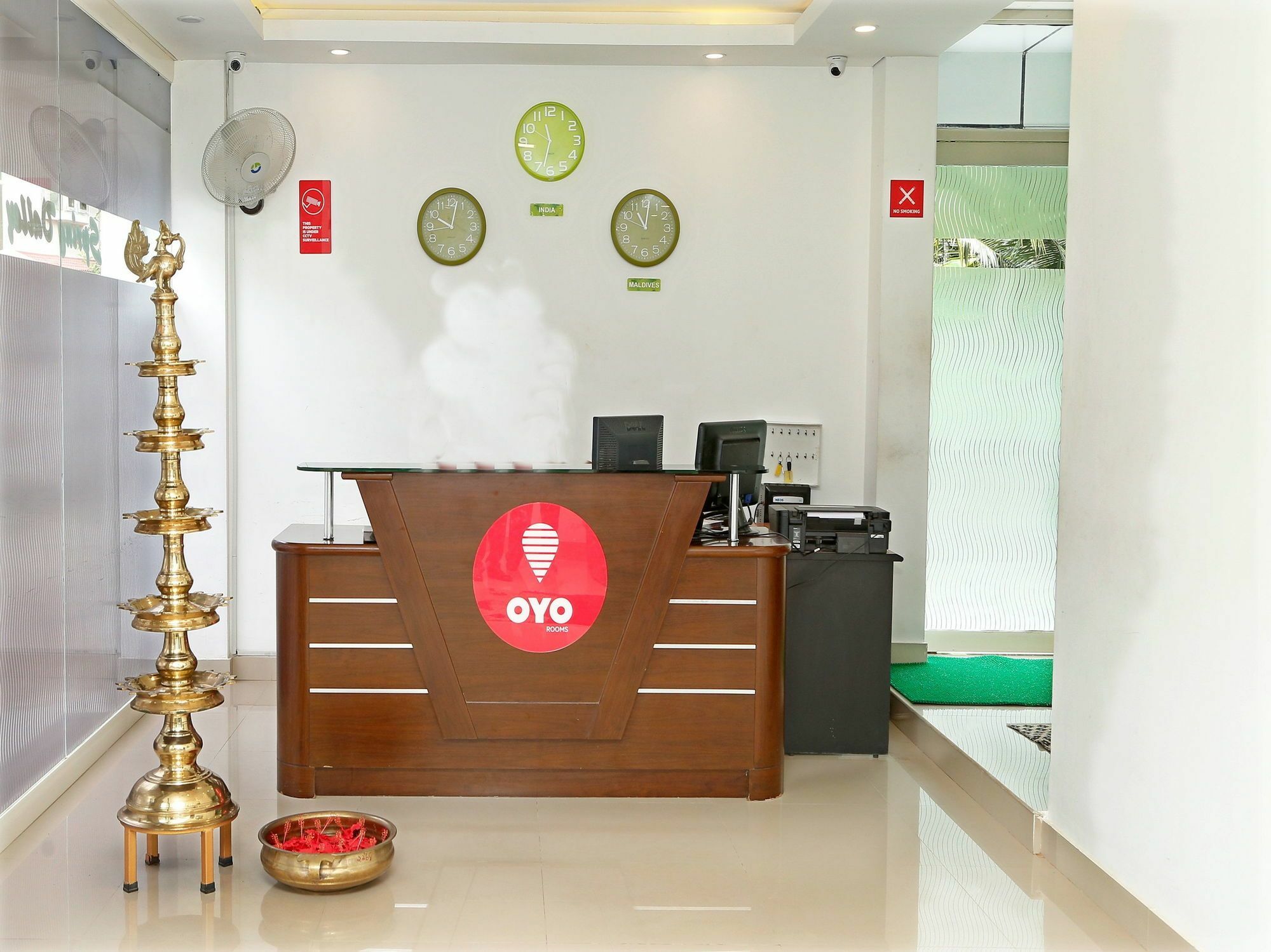 Hotel Oyo 9557 Near Kims Hospital Thiruvananthapuram Exterior foto